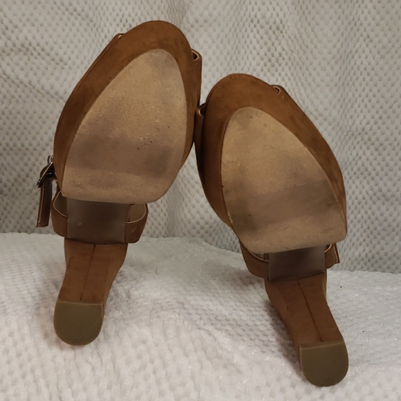 Gorgeous Platform Heels by Mossimo - Picture 7 of 7